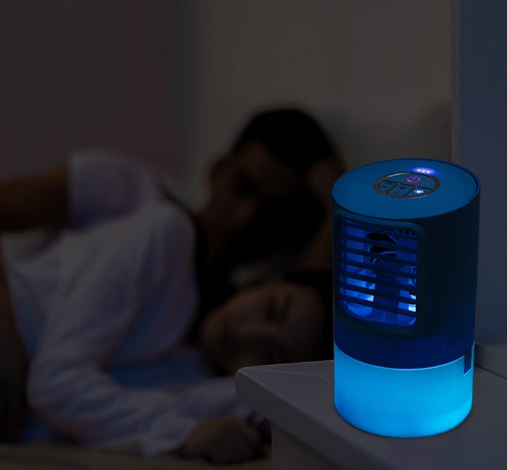 Humidifying desktop air conditioner fan
